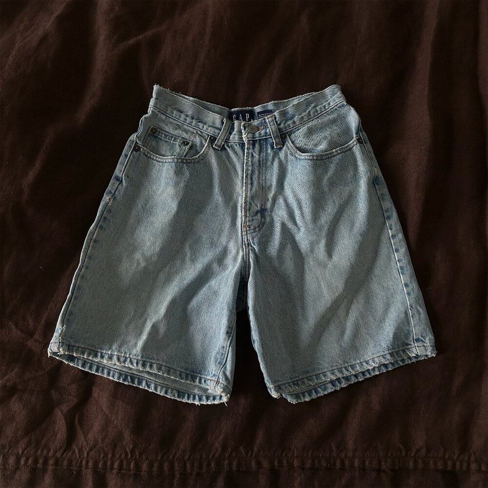 VINTAGE GAP mom jean shorts
